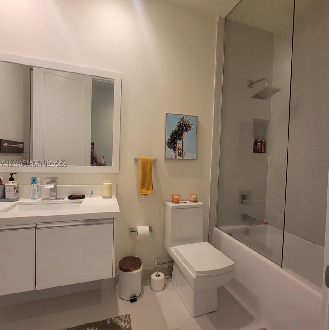 LANDMARK AT DORAL - Residential