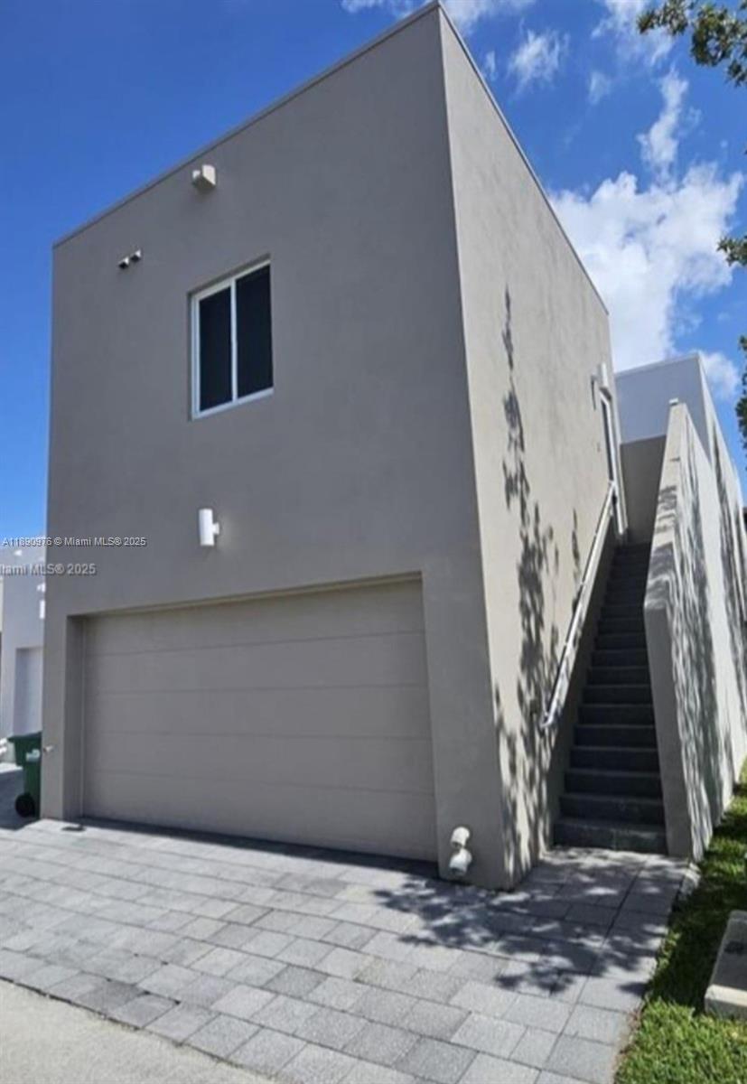 LANDMARK AT DORAL - Residential