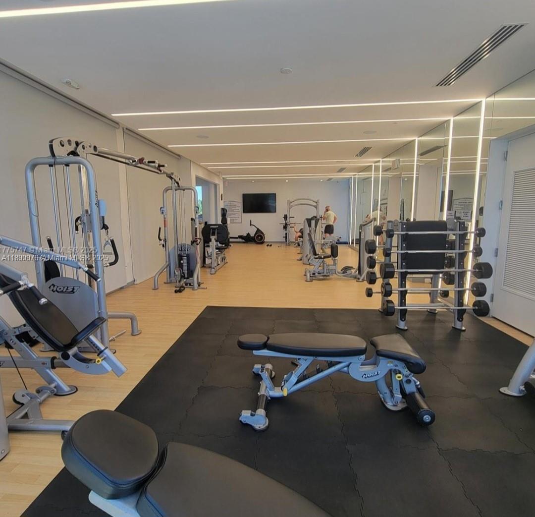 LANDMARK AT DORAL - Residential