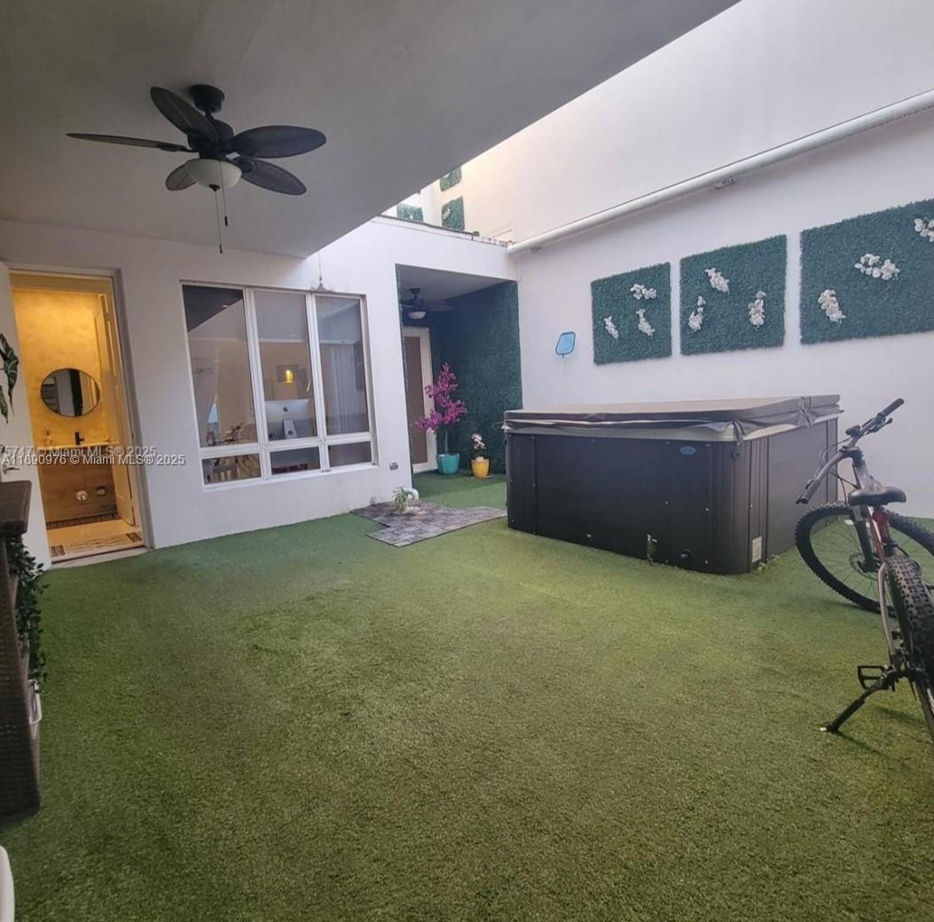 LANDMARK AT DORAL - Residential