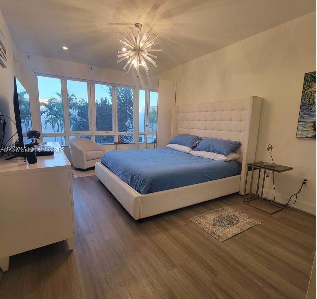 LANDMARK AT DORAL - Residential