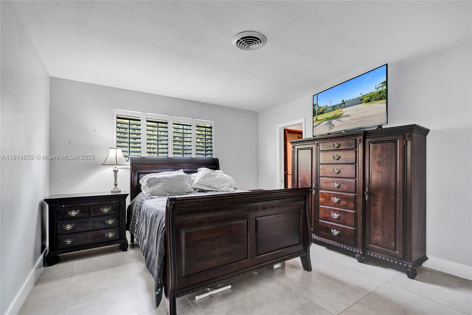 SKY LAKE - Residential