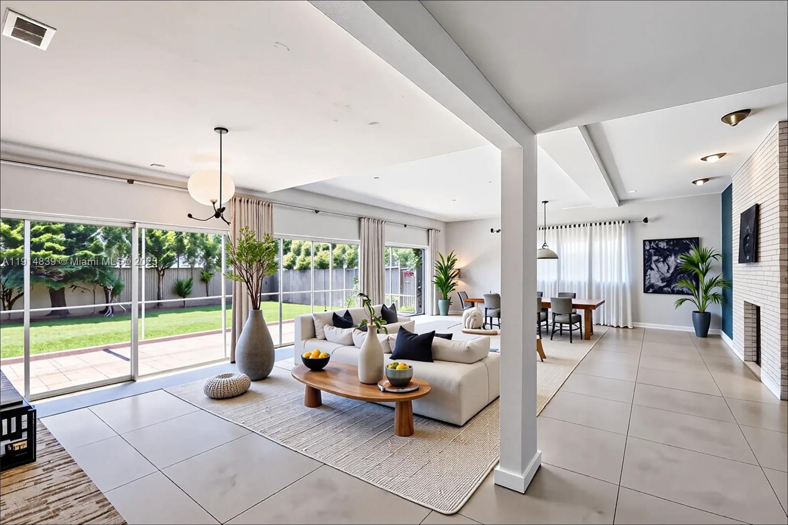 SKY LAKE - Residential