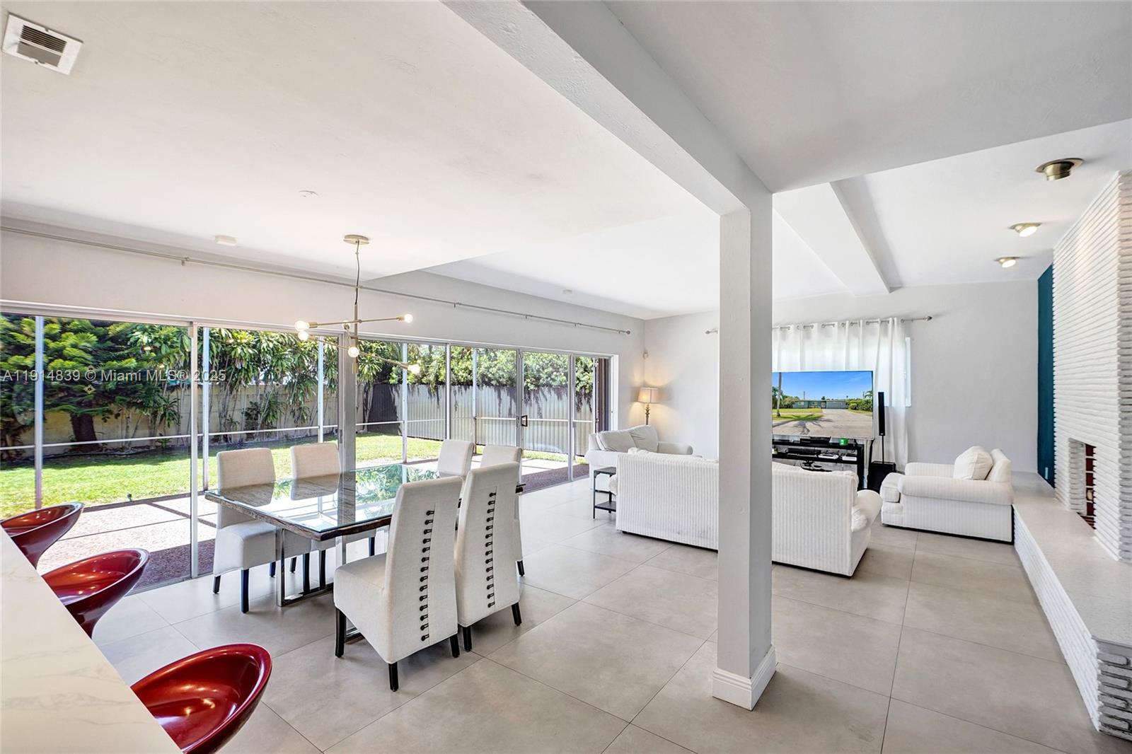 SKY LAKE - Residential