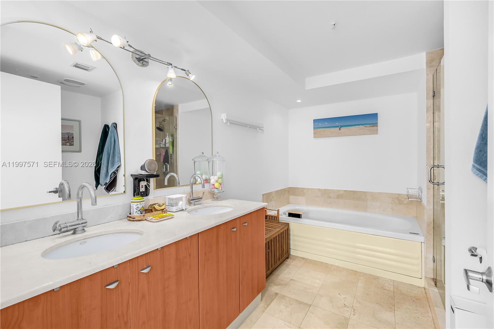 NAUTICA CONDO - Residential