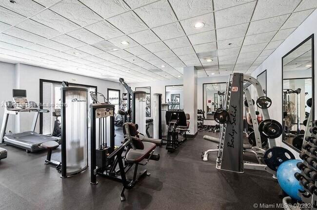 DA VINCI ON DOUGLAS CONDO - Residential