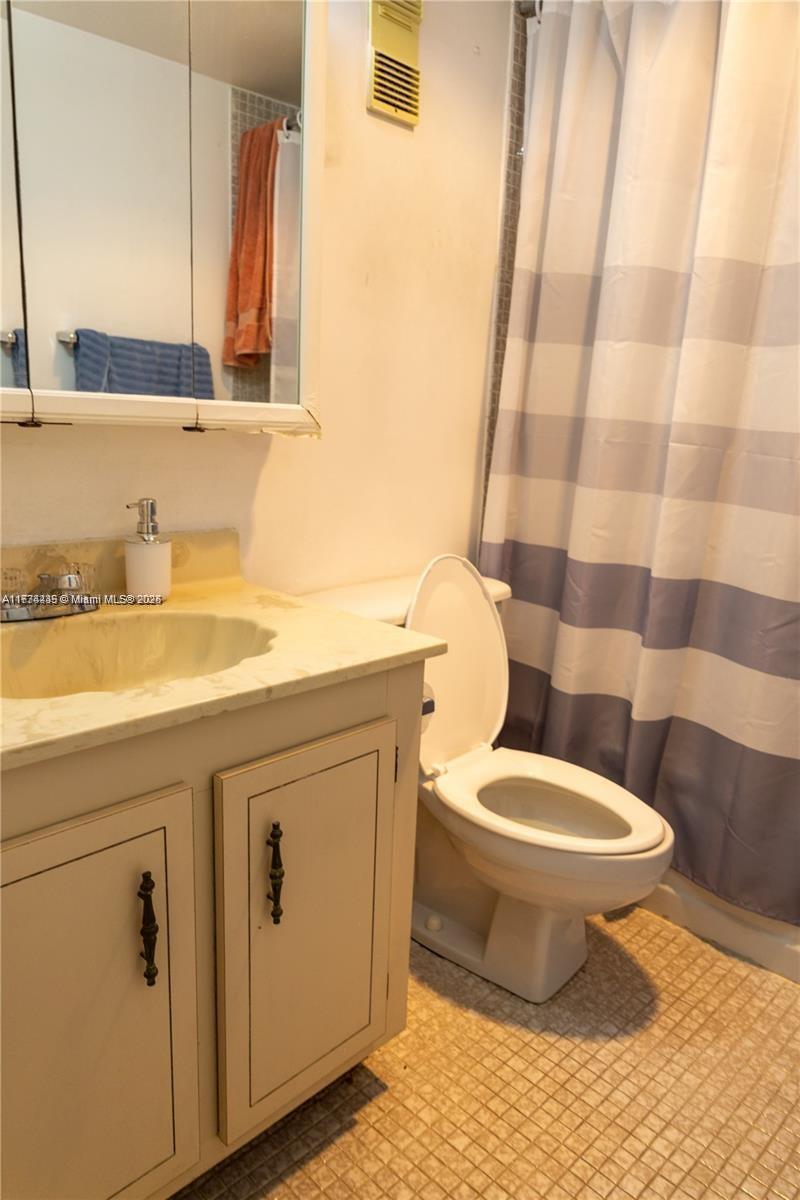 PARK PLACE CONDOMINIUM NO - Residential