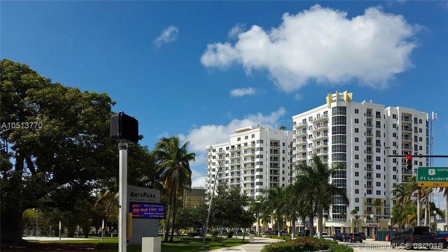 LUX DOWNTOWN HOLLYWOOD BLDG LARGE 1 BED /1 BATH, BRAND NEW A/C, W/ EUROPEAN KITCHEN, S/S APPLIANCES & GRANITE COUNTER TOP AMENITIES: GYM, SPA, INTERNET CAFE, MASSAGE ROOM, SAUNA, ROOF TOP POOL, MOVIE THEATER, BUSINESS ROOM, VALET, SECURITY, STEPS FROM THE ARTS PARK, RESTAURANTS, PUBLIX, GOLF. MINUTES TO THE BEACHES. $500 NON-REFUND PET DEP. PER PET FOR ASSOC. AND A 200 PET DEP. FOR THE OWNR PER PET. ADD PKG SPACE BEGINS AT 250/500 FOR COVERED SPACE., PER YEAR.