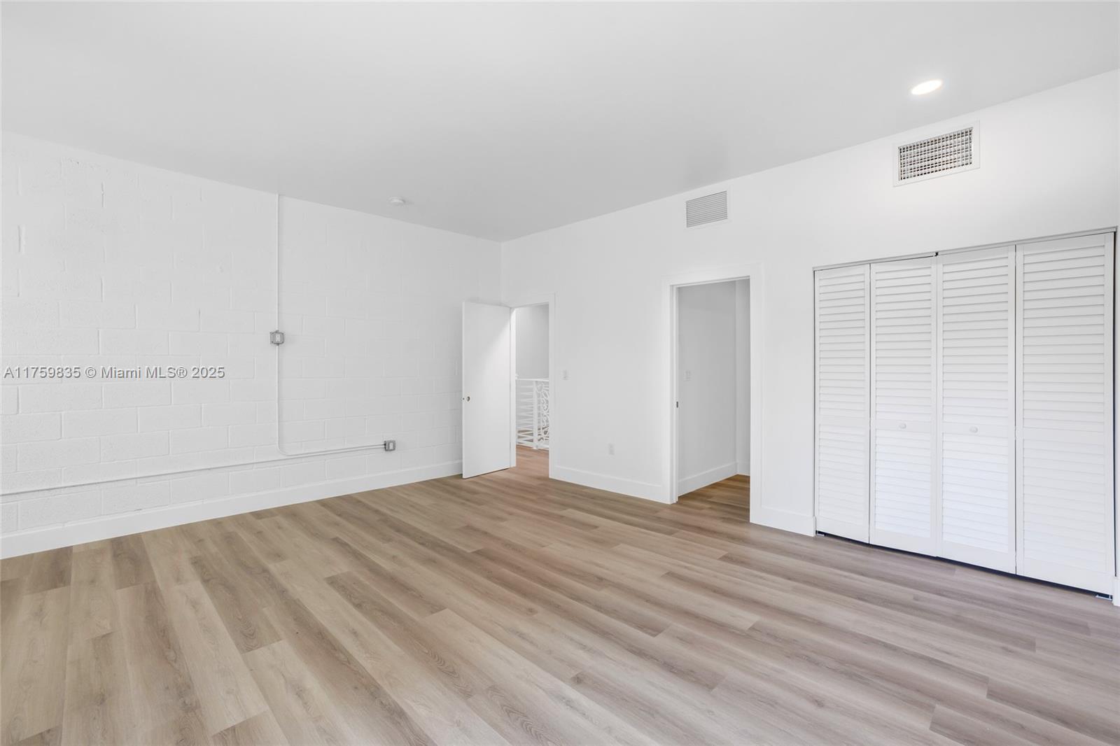 HOLLEMAN MANOR ADDN - Residential Income