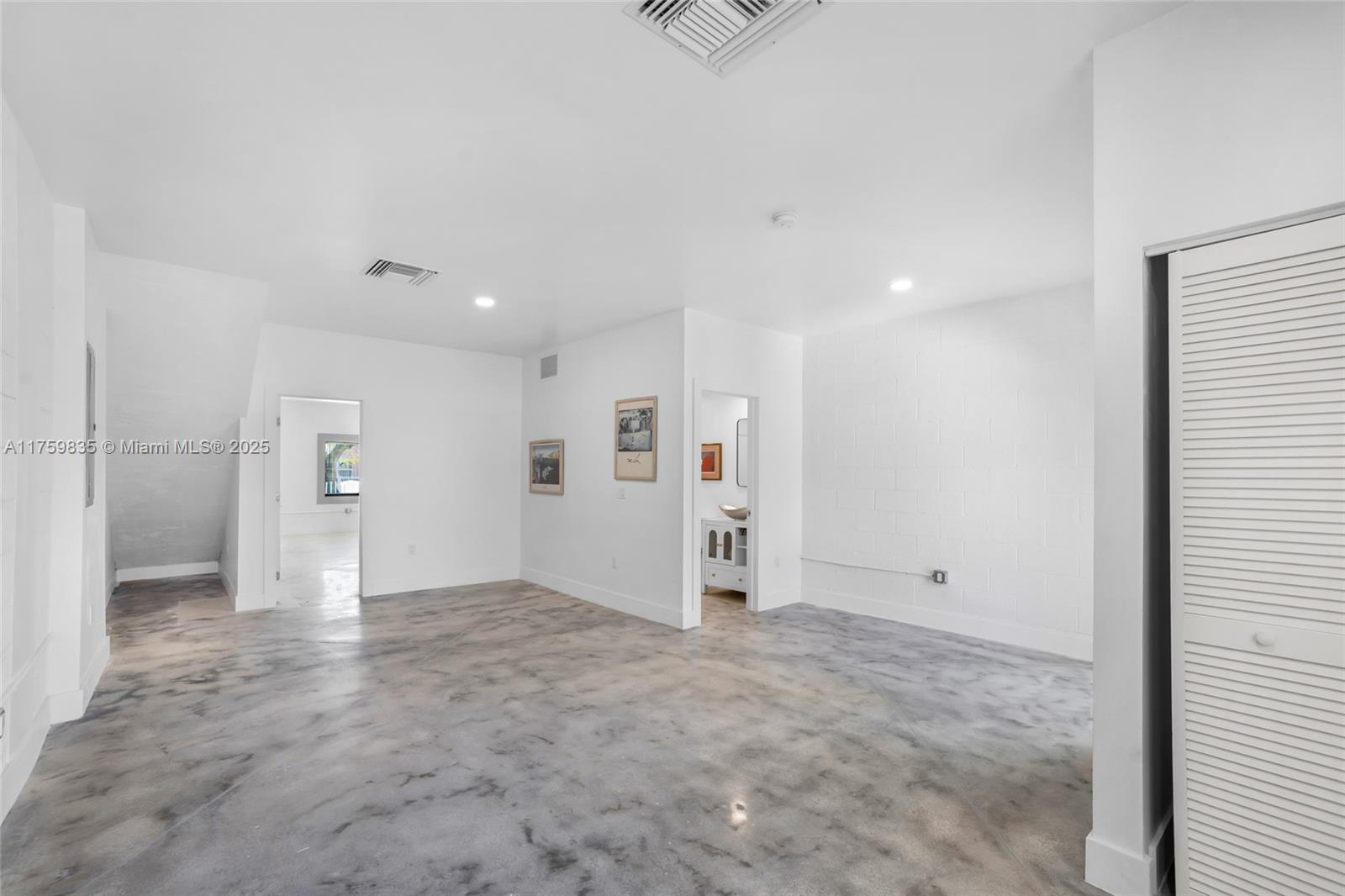 HOLLEMAN MANOR ADDN - Residential Income