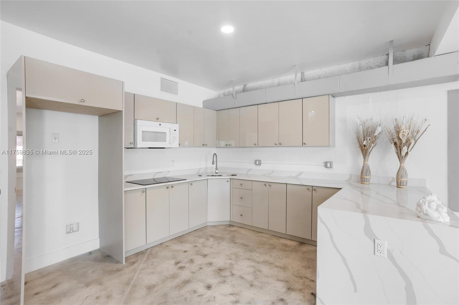 HOLLEMAN MANOR ADDN - Residential Income