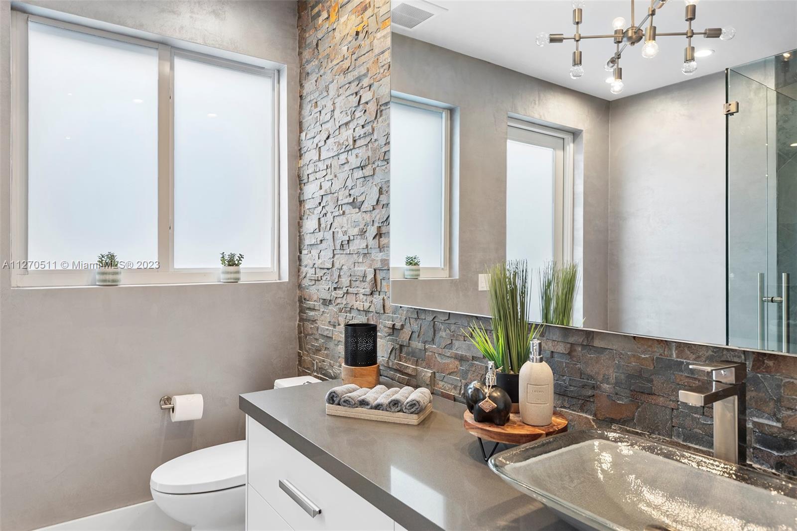 SEA ISLAND - Residential