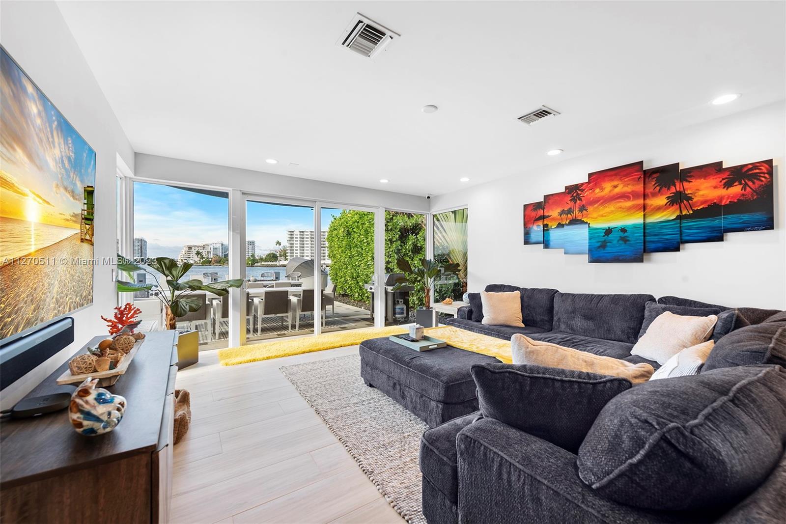 SEA ISLAND - Residential