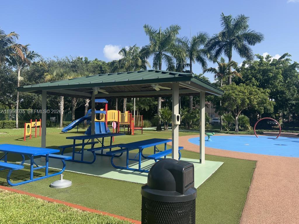 DORAL HOUSE CONDO NO 3 - Residential Lease