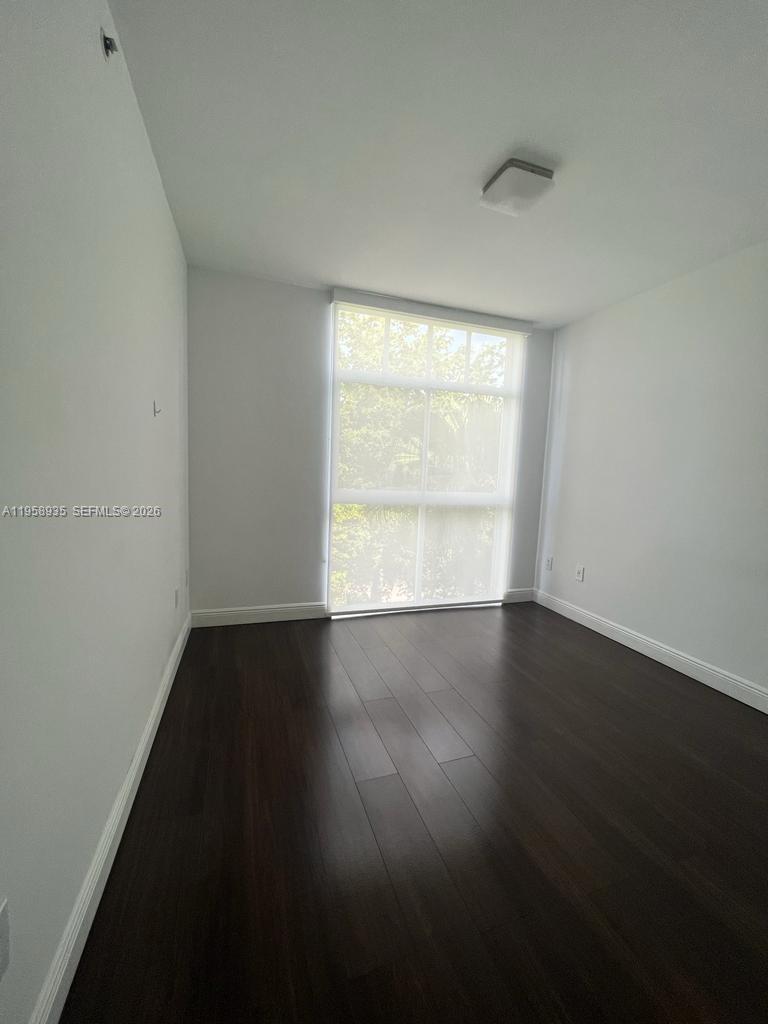 DORAL HOUSE CONDO NO 3 - Residential Lease