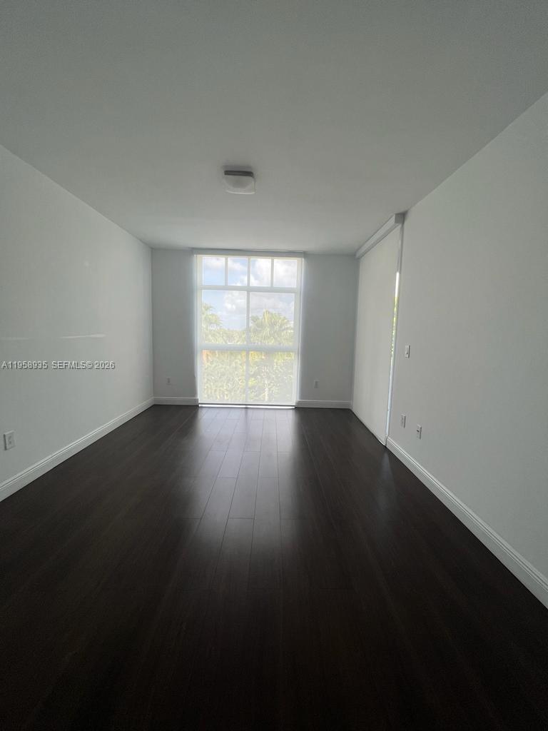 DORAL HOUSE CONDO NO 3 - Residential Lease