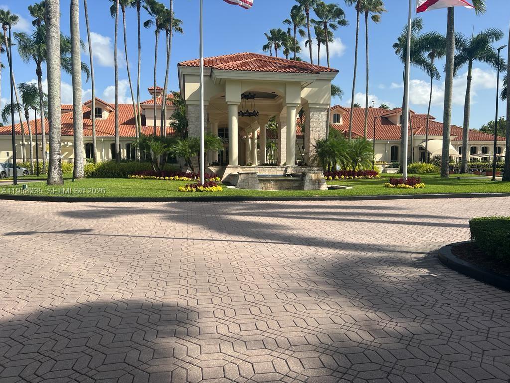 DORAL HOUSE CONDO NO 3 - Residential Lease