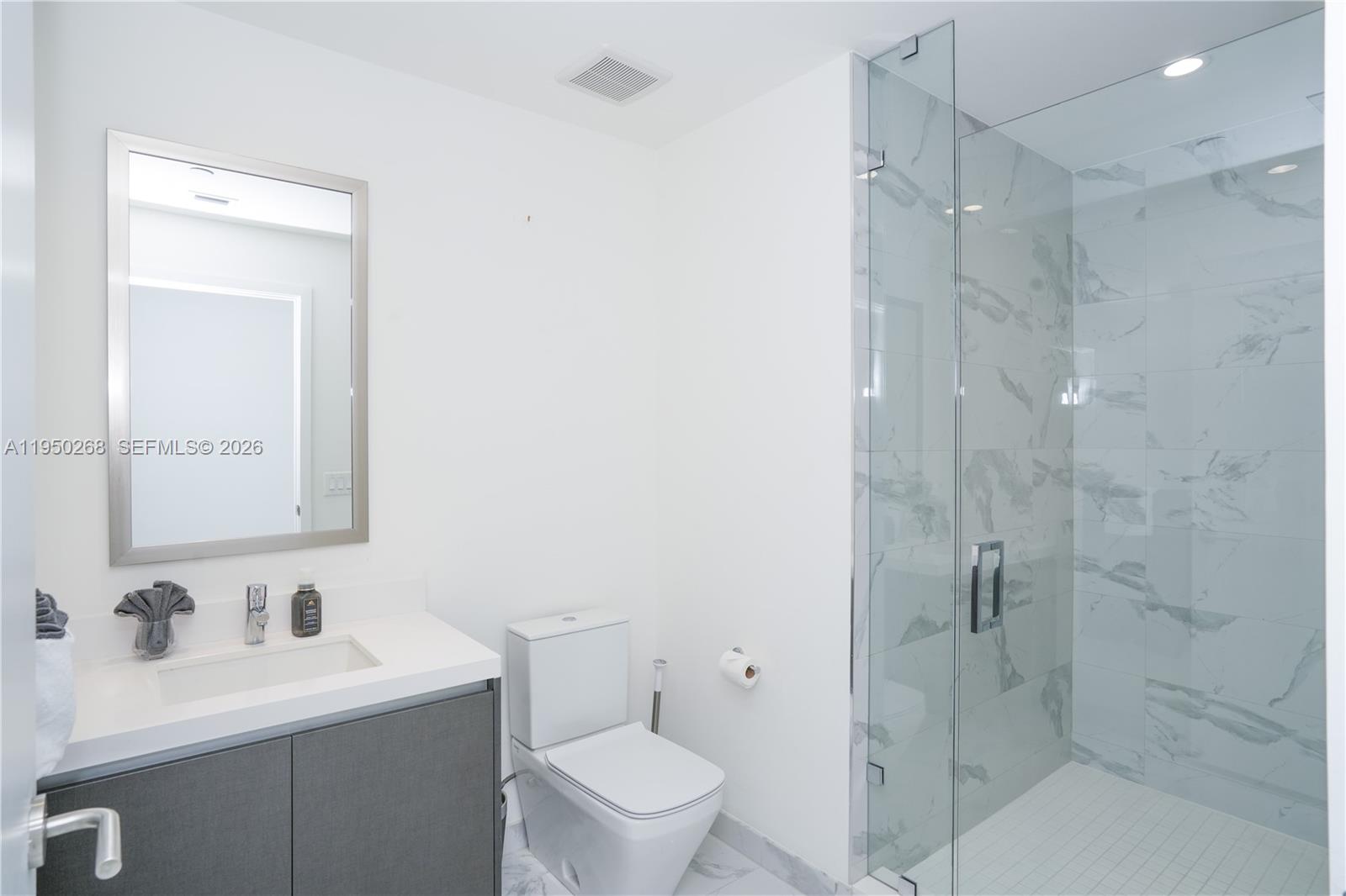 PARAMOUNT MIAMI WORLDCENT - Residential