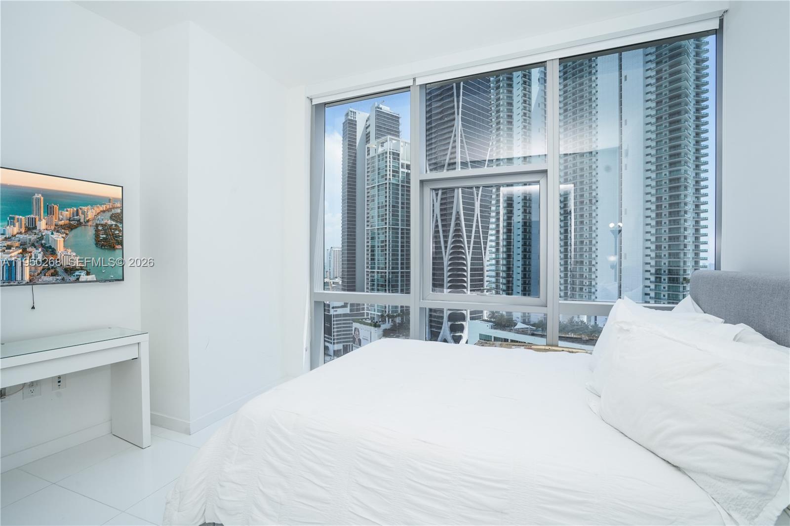 PARAMOUNT MIAMI WORLDCENT - Residential