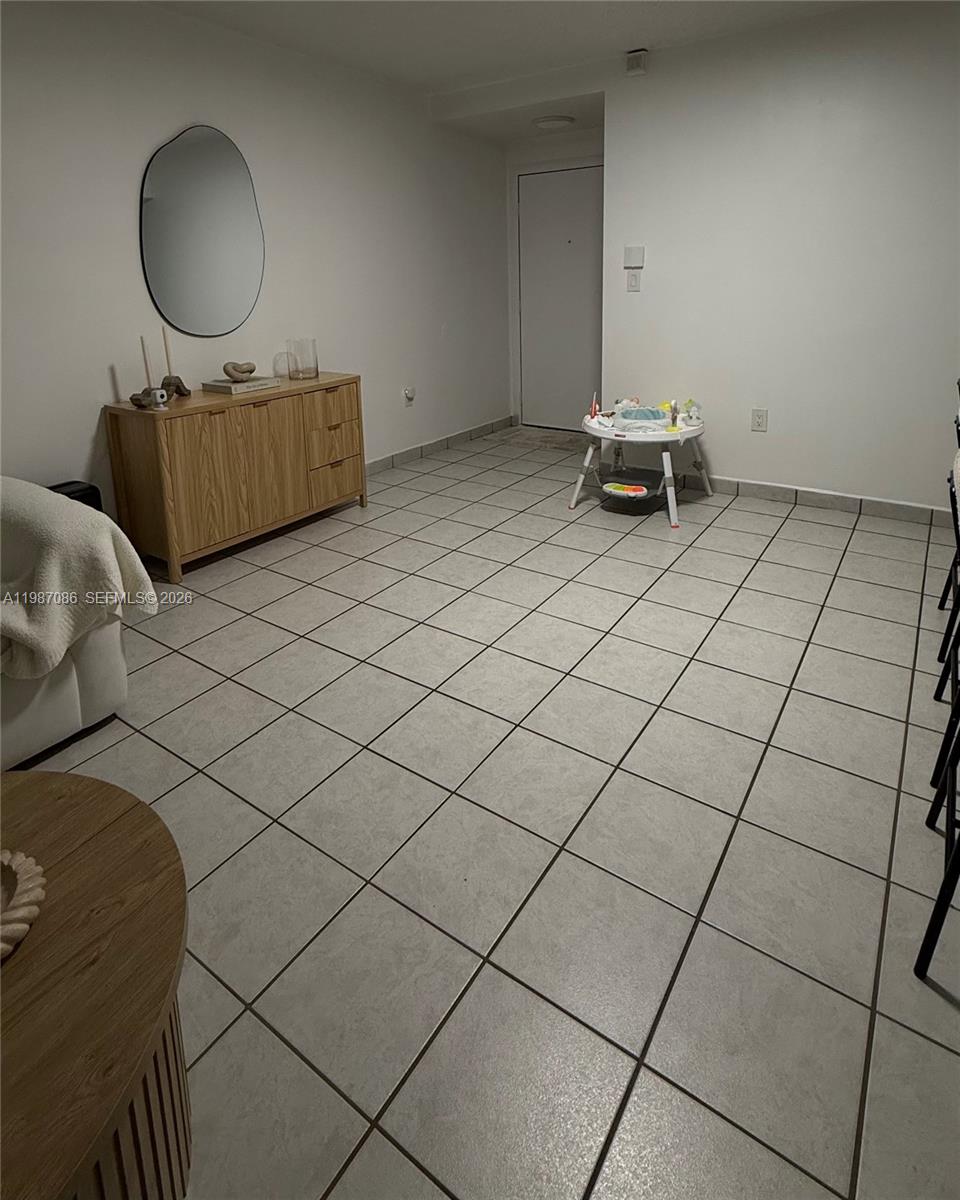 BLEAU FONTAINE CONDO #ONE - Residential Lease