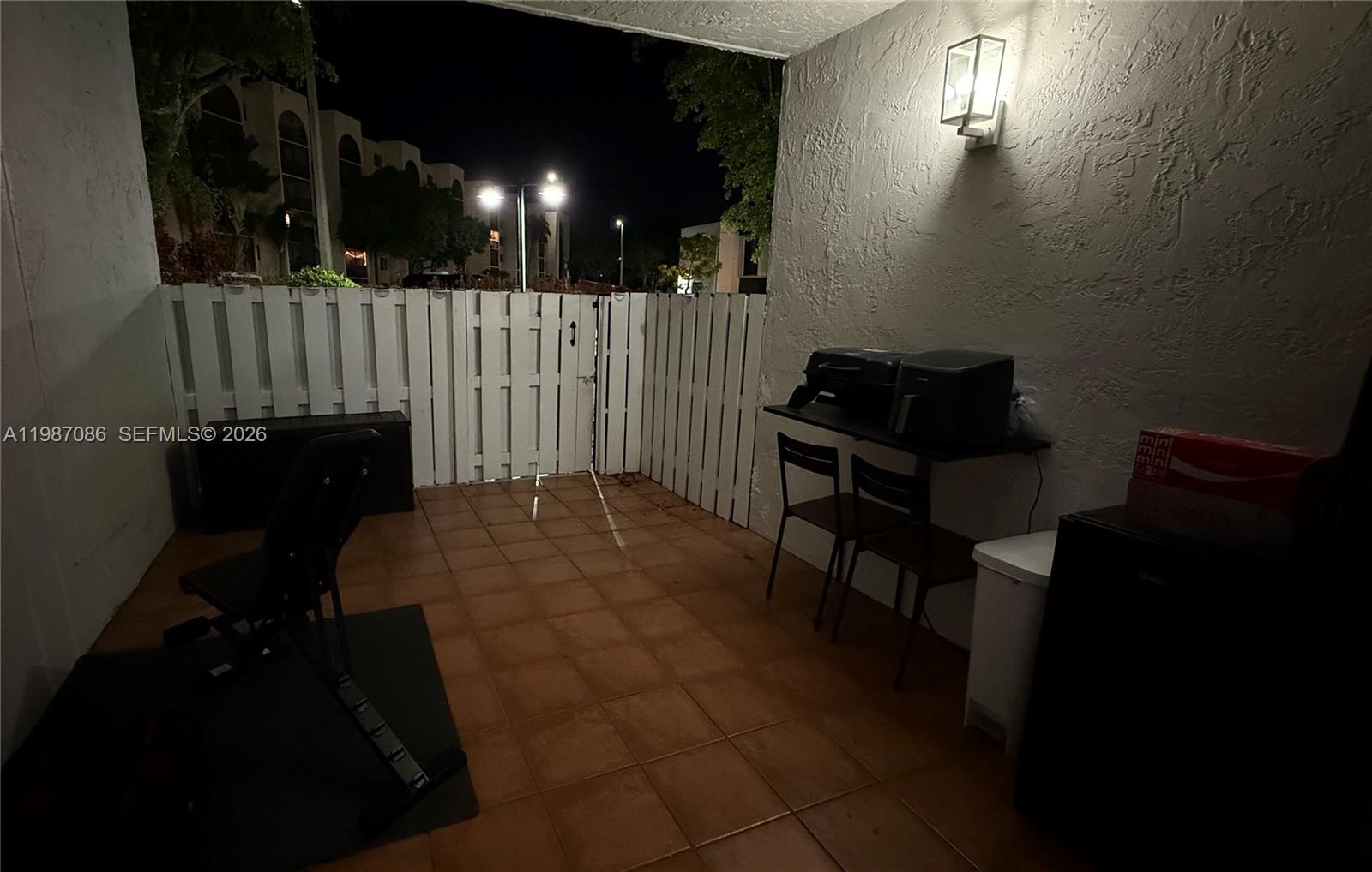 BLEAU FONTAINE CONDO #ONE - Residential Lease