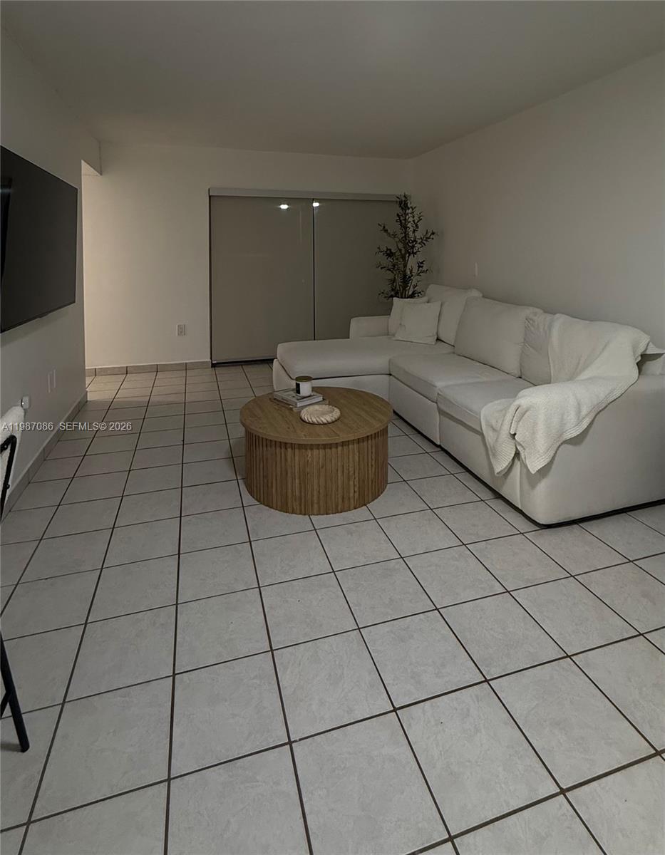 BLEAU FONTAINE CONDO #ONE - Residential Lease