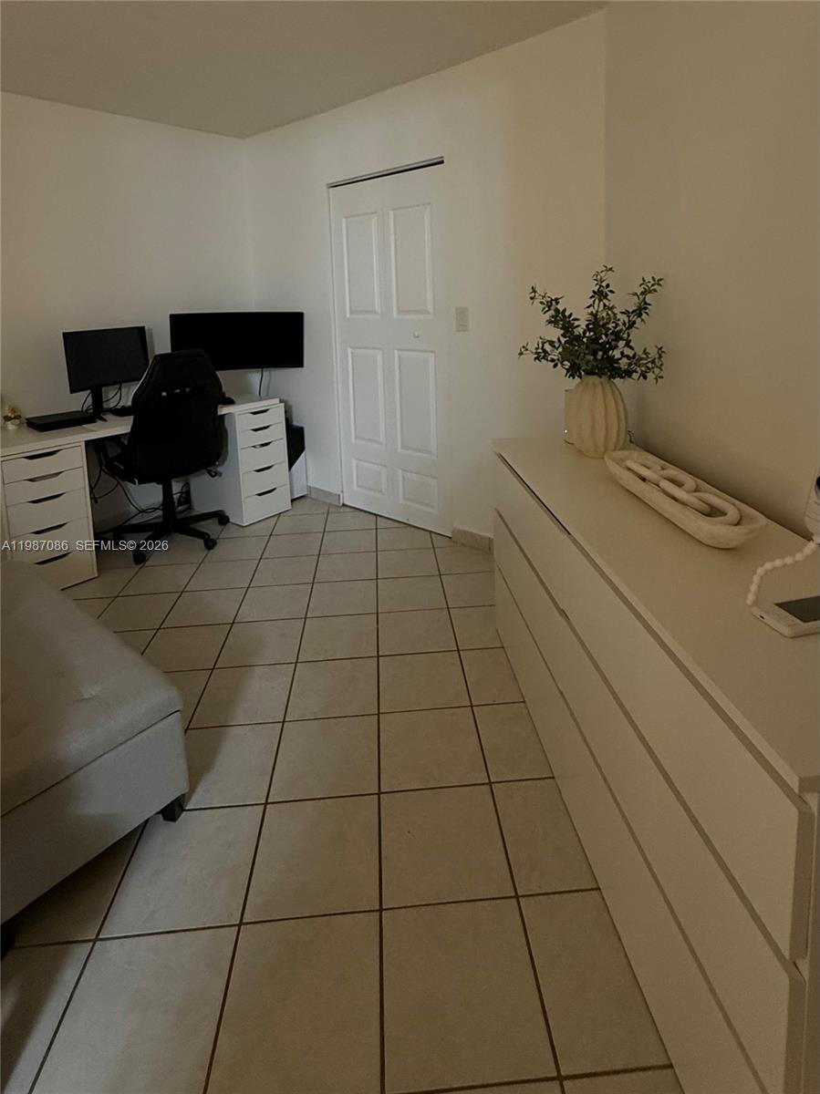 BLEAU FONTAINE CONDO #ONE - Residential Lease