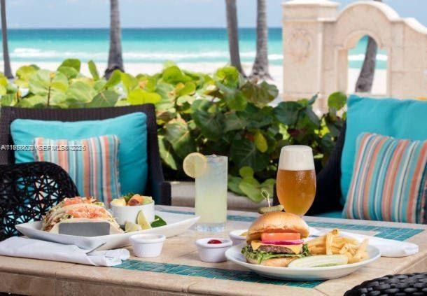 WATERWAY @ HOLLYWOOD BEAC - Residential