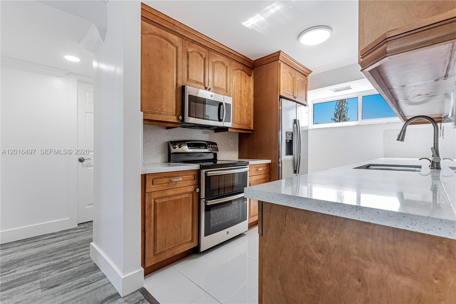 8340 Harding Ave 201