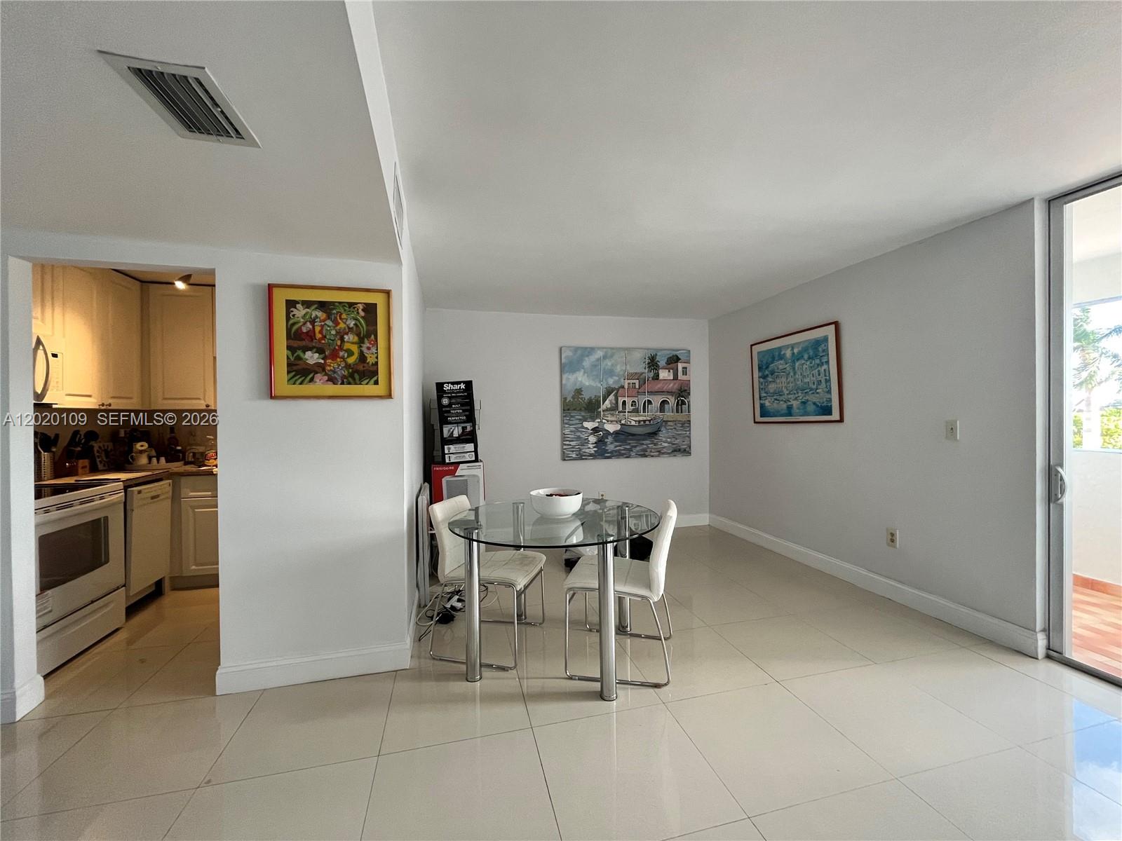 5050 Condominium - Residential