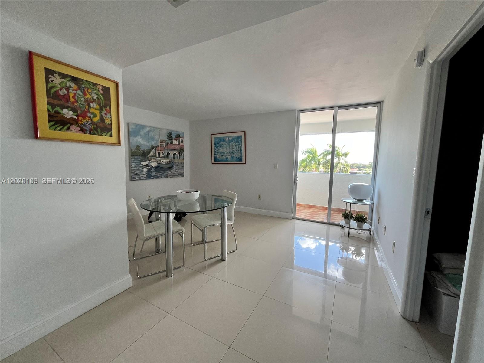 5050 Condominium - Residential