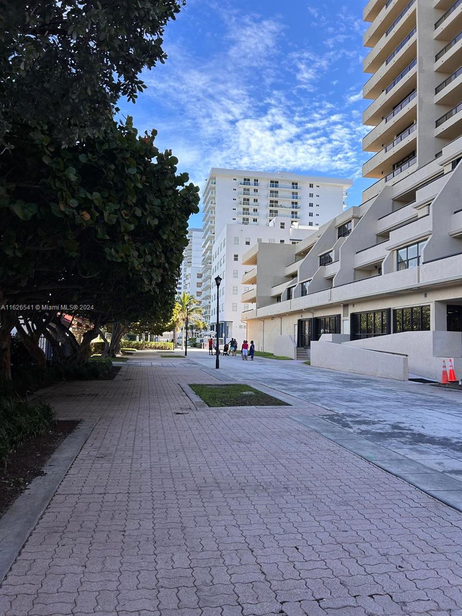 CLUB ATLANTIS CONDO - Residential