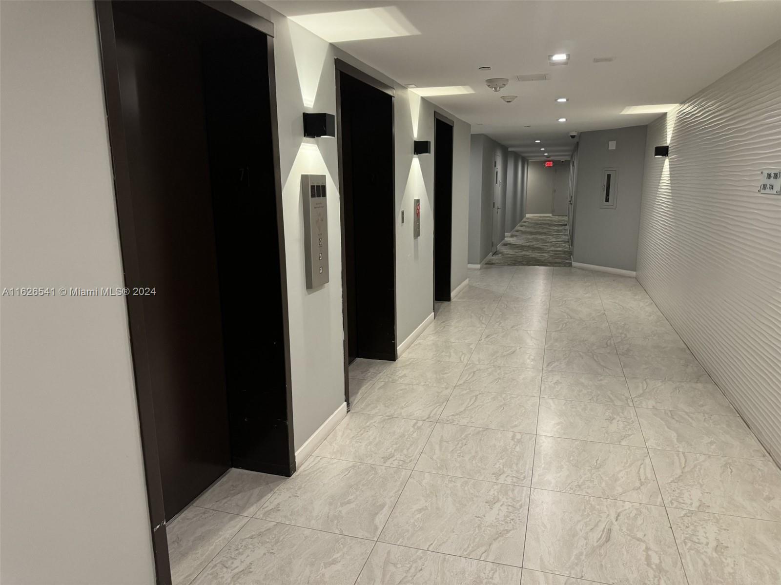 CLUB ATLANTIS CONDO - Residential