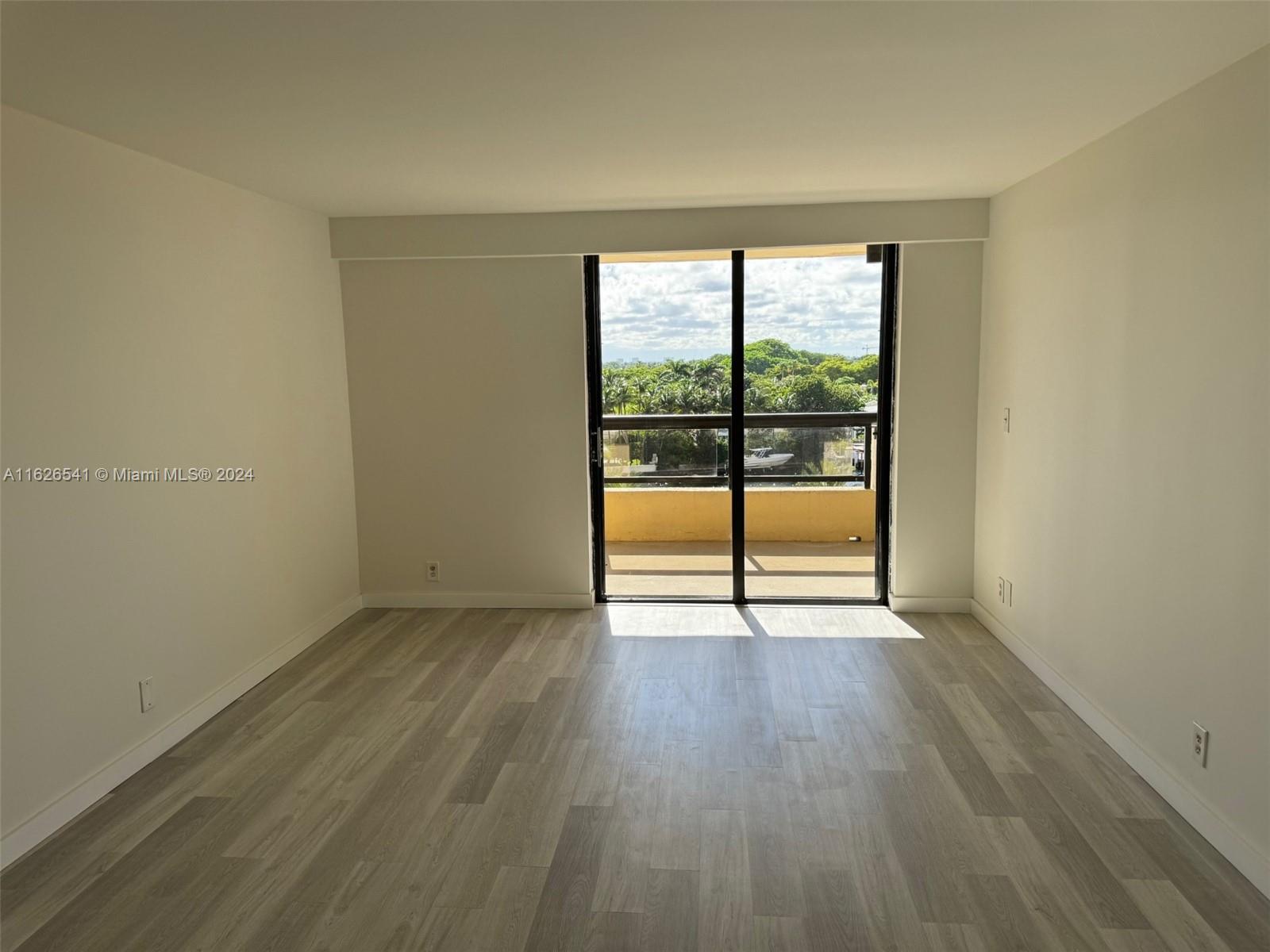 CLUB ATLANTIS CONDO - Residential