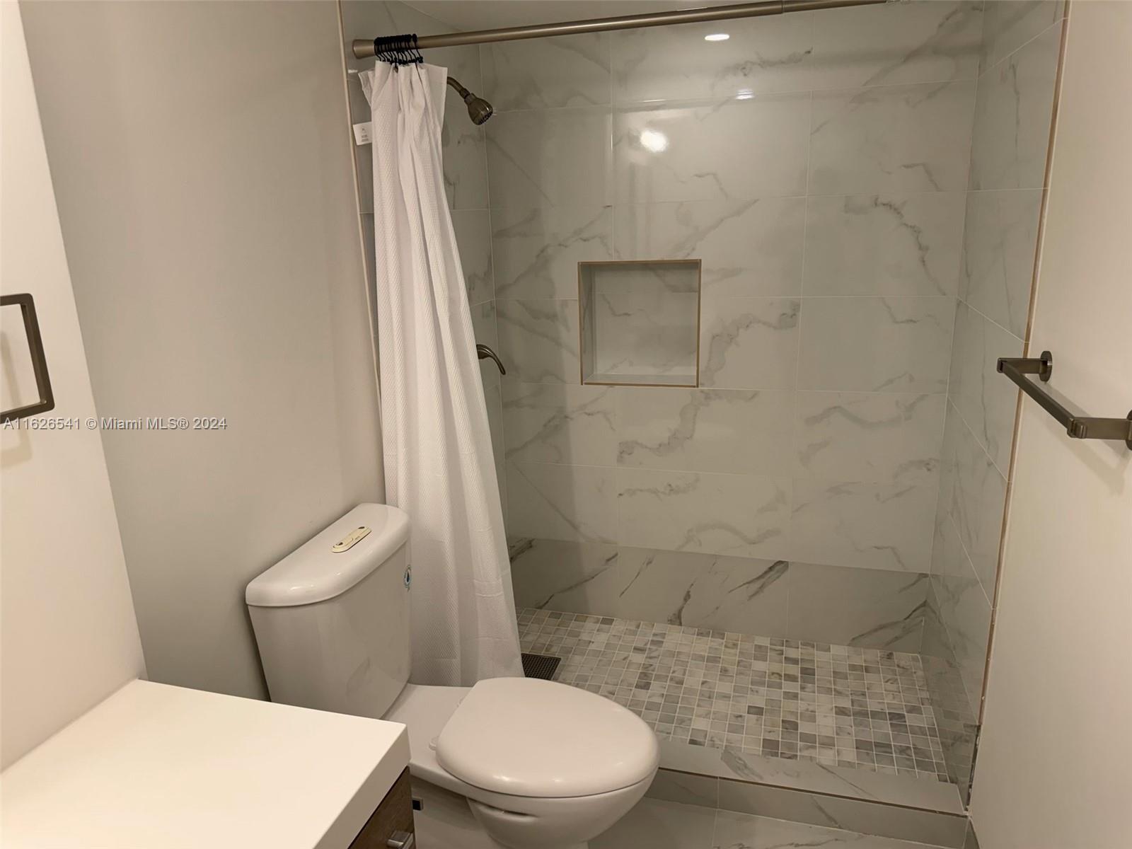 CLUB ATLANTIS CONDO - Residential