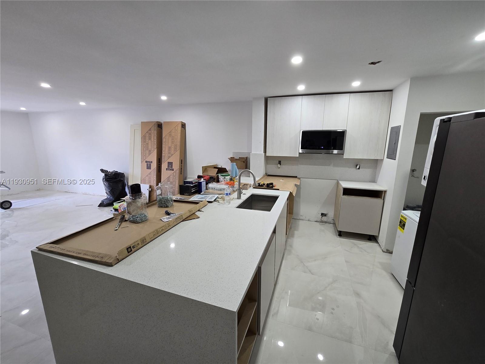 WESTLAND CONDO - Residential Lease