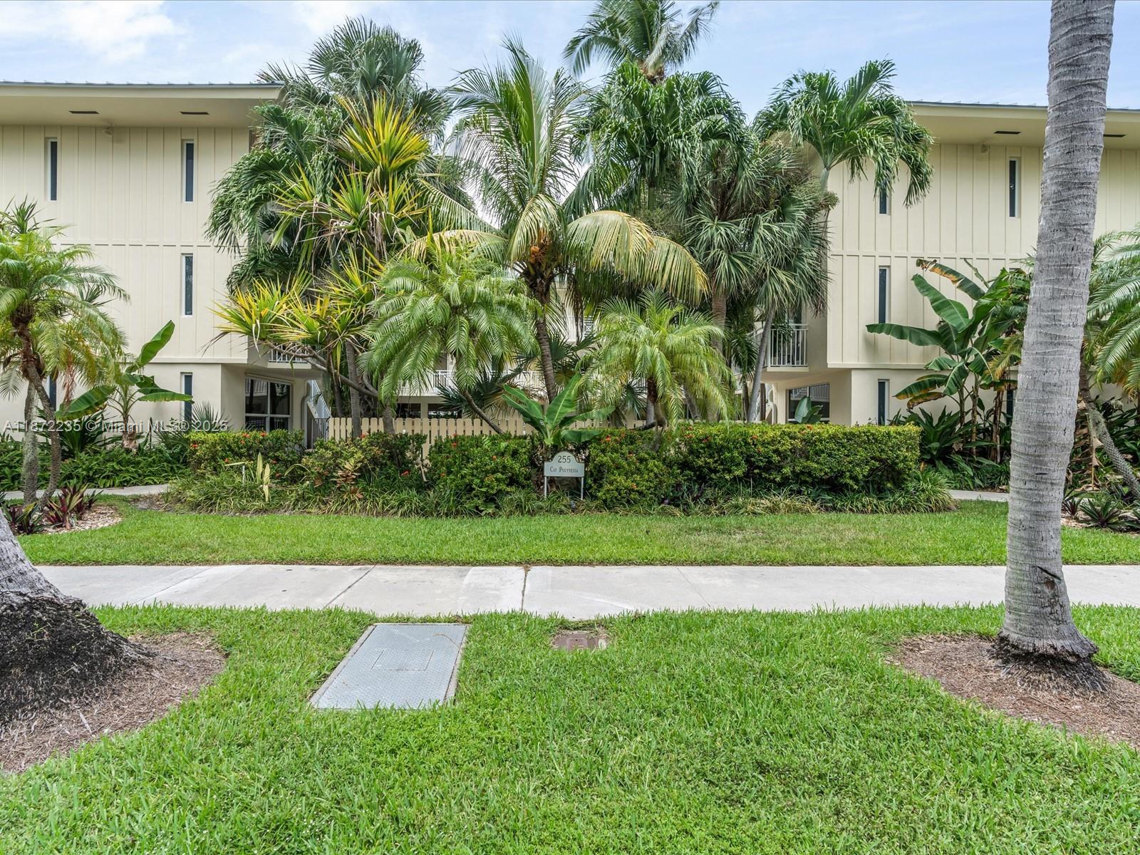 Warm & Welcome Furnished corner unit in the heart of Key Biscayne. Completely updated 1 bed, 1 bath condo with
remarkable touches. The kitchen has been completely remodeled and equipped with stainless steel appliances.
Gorgeous floors throughout and plenty of natural light flowing in every room. This unit comes equipped with impact
windows, also featuring plantation shutters. It comes with 1 assigned parking. The building is quiet and kept clean,
just a few steps from the beach and shops. You may also enjoy your days relaxing by the pool.