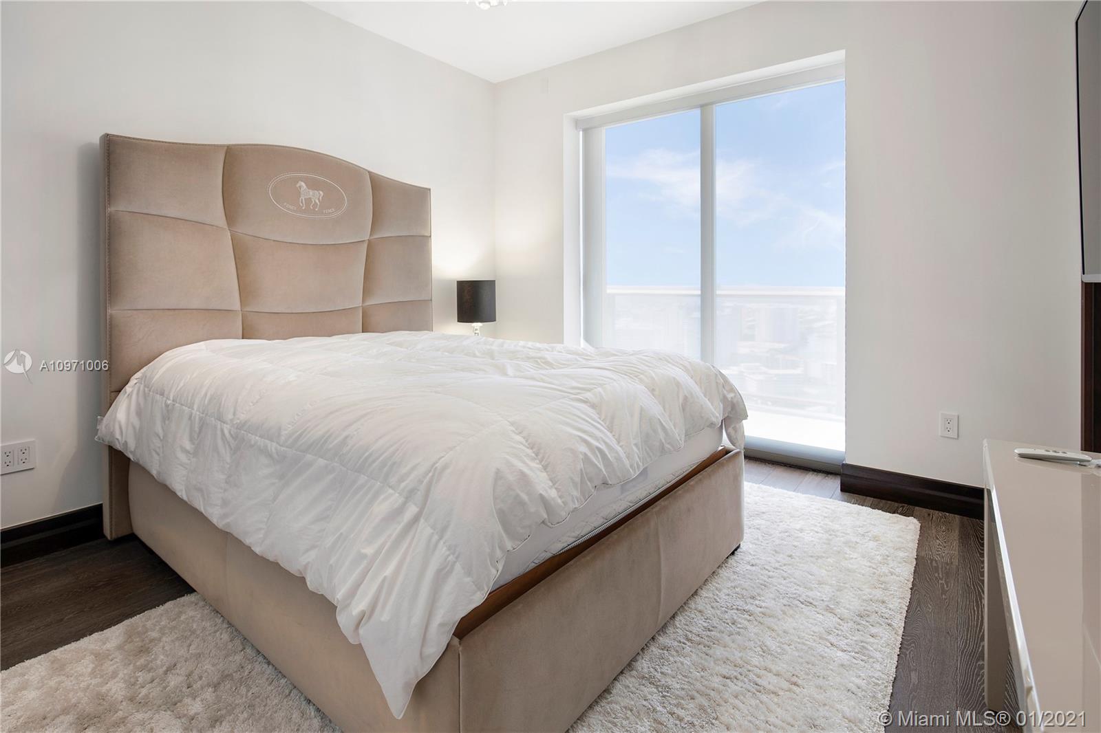 17749 COLLINS AVENUE COND - Residential