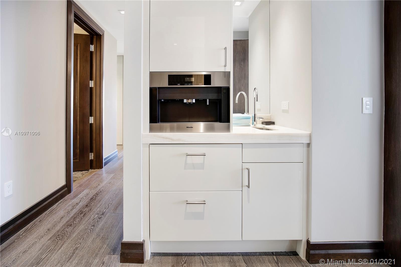 17749 COLLINS AVENUE COND - Residential