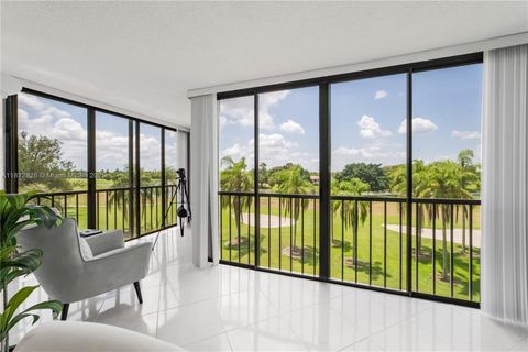 Photo of 16300 Golf Club Rd #411, Weston, FL 33326 (MLS # A11812826) Photo of 16300 Golf Club Rd #411, Weston, FL 33326 (MLS # A11812826)
