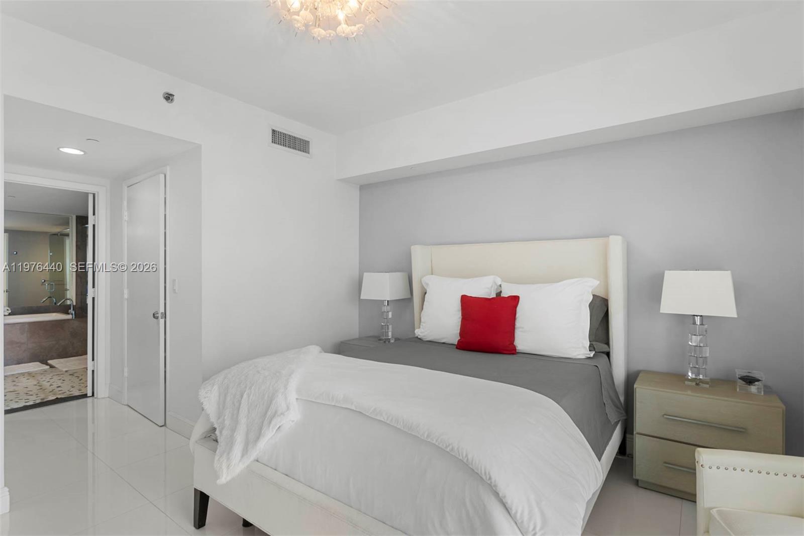 ICON BRICKELL NO TWO COND - Residential