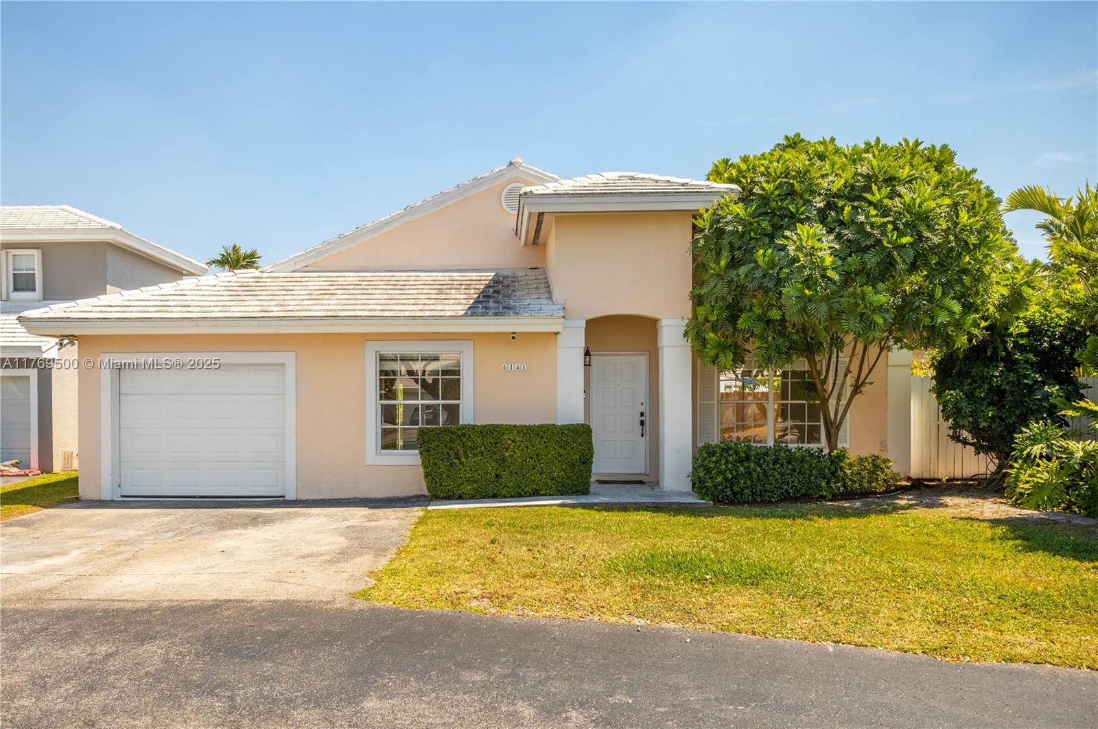 Rental Property at 6141 Sw 115th Ave, Miami, Broward County, Florida - Bedrooms: 2 
Bathrooms: 2  - $3,500 MO.