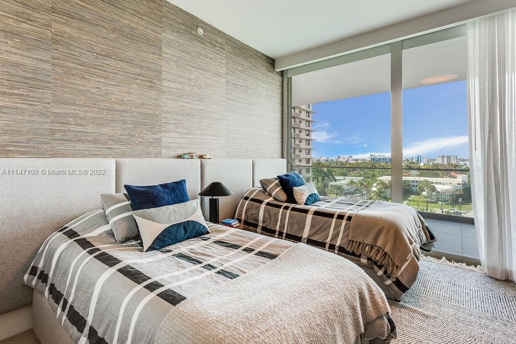 OCEANA BAL HARBOUR CONDO - Residential