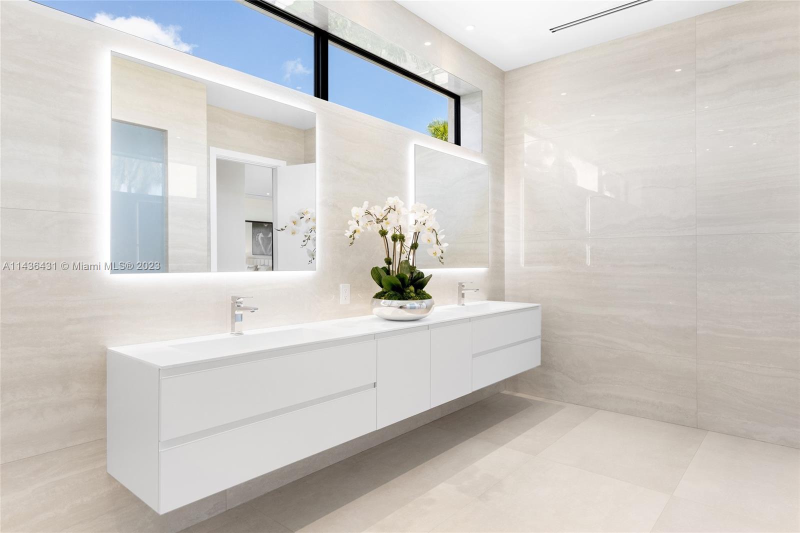 AQUA MARINE - Residential