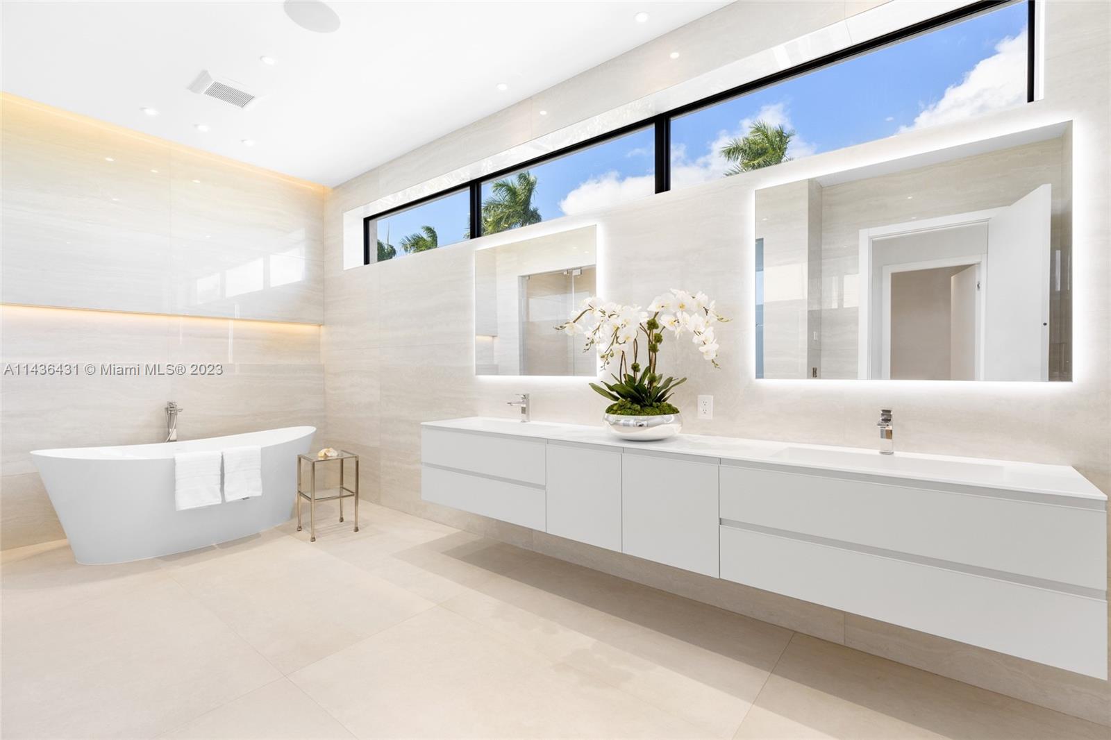 AQUA MARINE - Residential