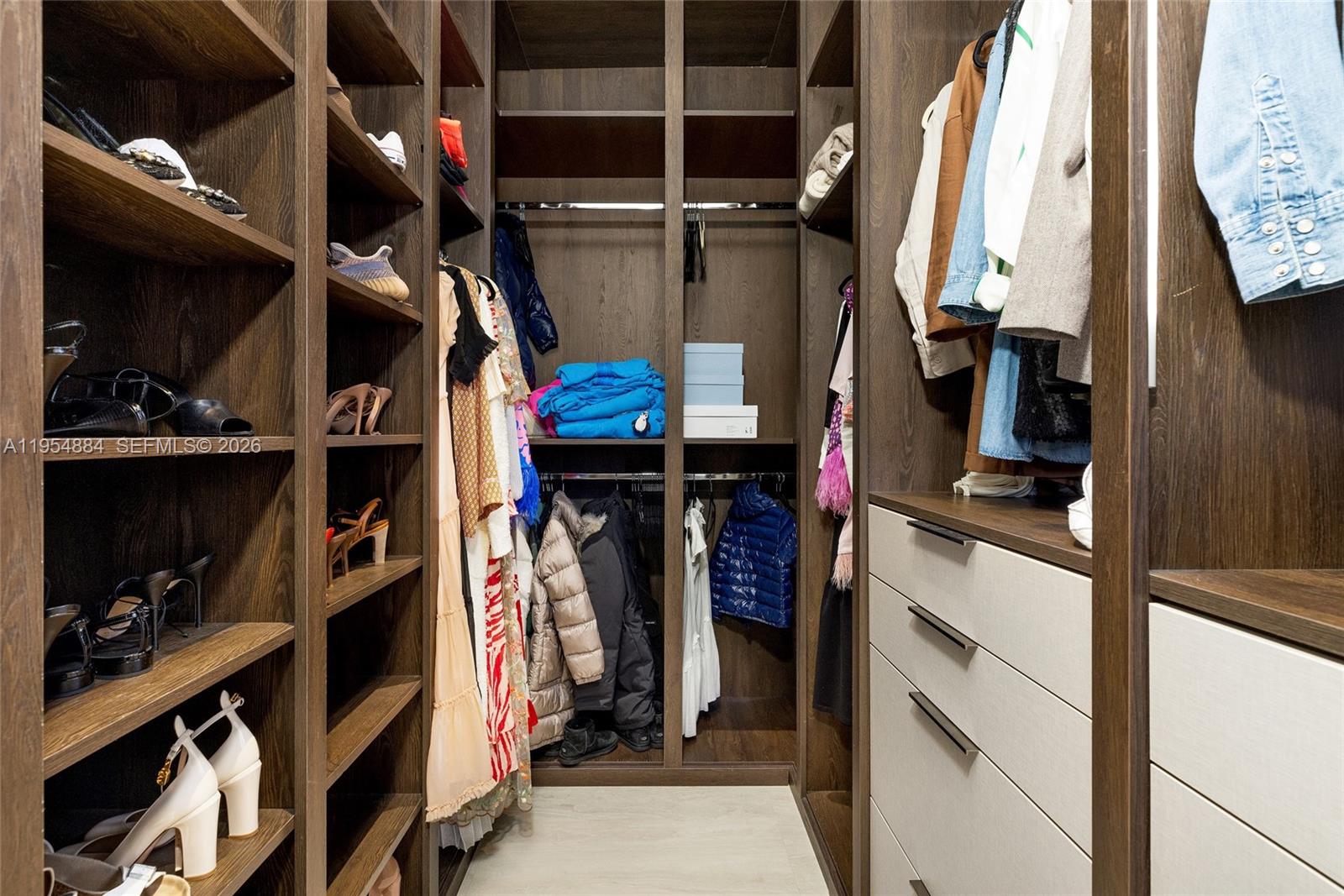 KEYSTONE ISLAND NO 5 - Residential