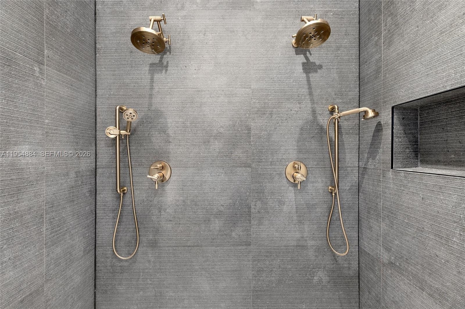 KEYSTONE ISLAND NO 5 - Residential