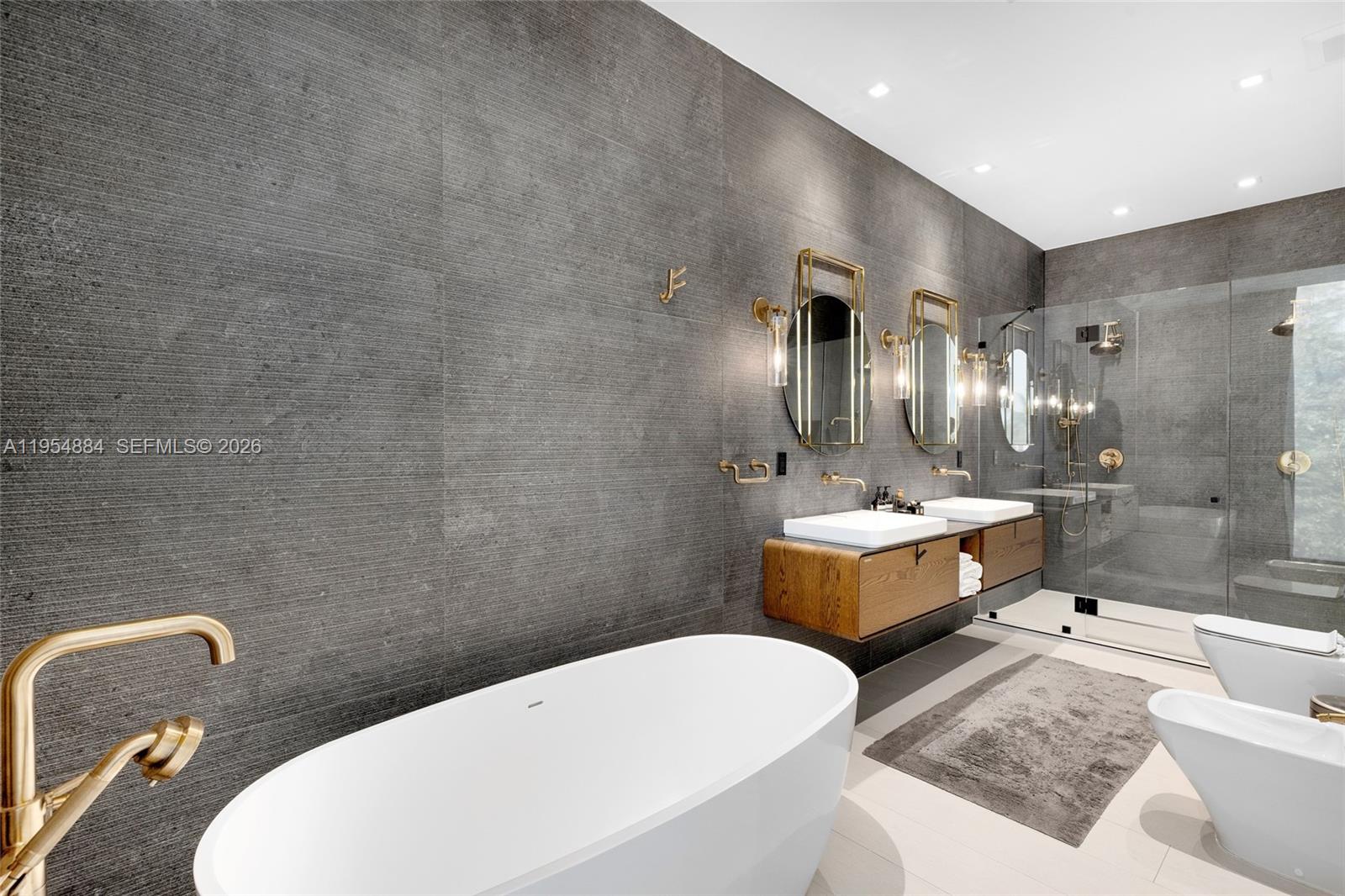 KEYSTONE ISLAND NO 5 - Residential