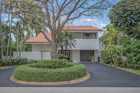 Photo of 4950 San Amaro Dr, Coral Gables, FL 33146 (MLS # A12037023)