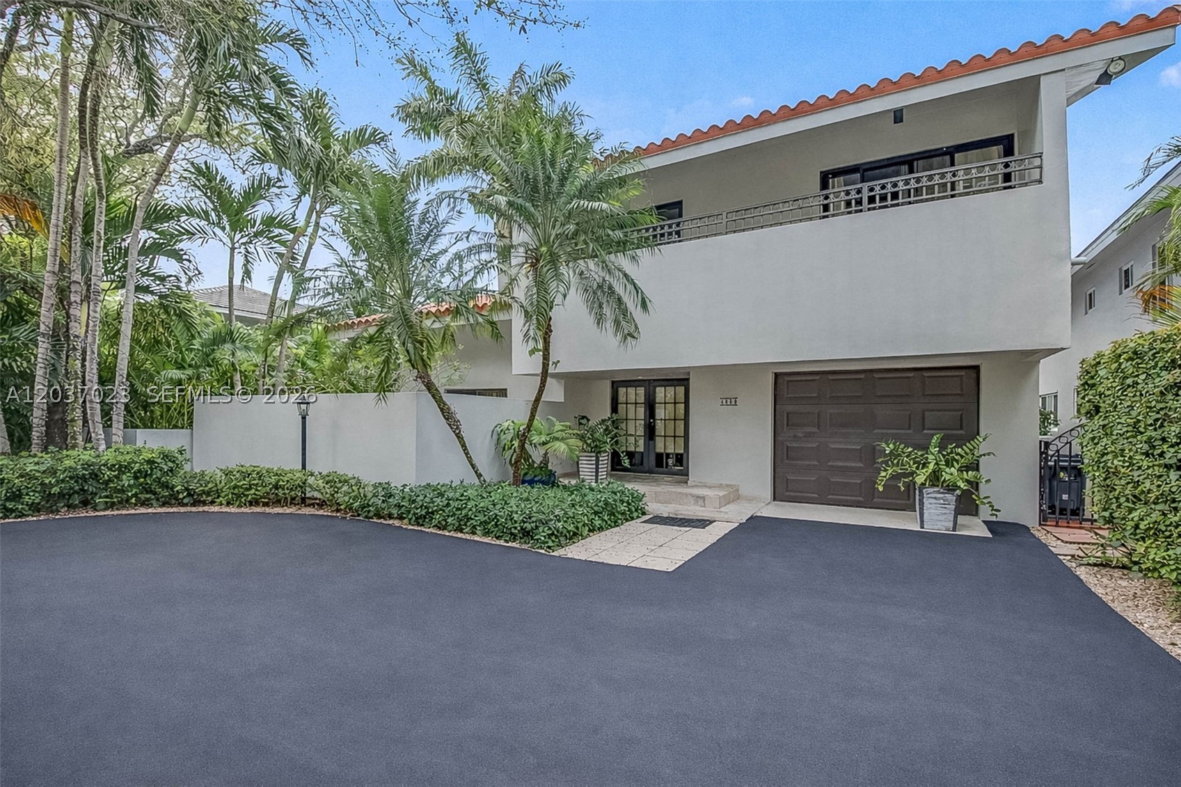 4950 San Amaro Dr